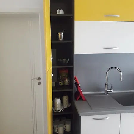Apartment Shishkova 3